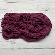 Load image into Gallery viewer, Mulberry Rhubarb Mulled Wine