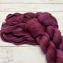 Load image into Gallery viewer, Mulberry Rhubarb Mulled Wine