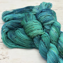 Load image into Gallery viewer, Aquamarine (March)
