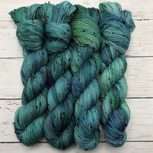 Load image into Gallery viewer, Aquamarine (March)