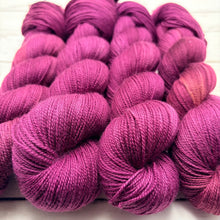 Load image into Gallery viewer, Velvet Moon Carnation
