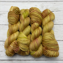 Load image into Gallery viewer, Golden Yarrow